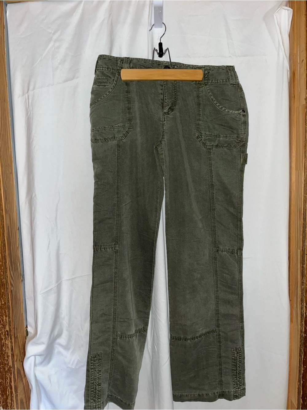 Women's Olive Straight-Leg Pants